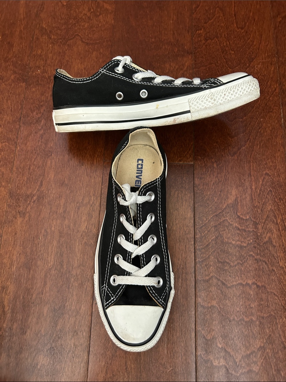 Converse Women’s Classic Black Low-Top Sneakers, Size 5.5
